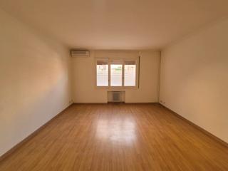 Location Appartement  Via augusta. Via augusta