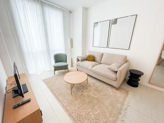 Alquiler Piso  Carrer de balmes. Balmes temporada