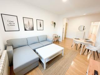 Lloguer Pis  Avinguda de roma. Avda roma (3 habitaciones) temporada