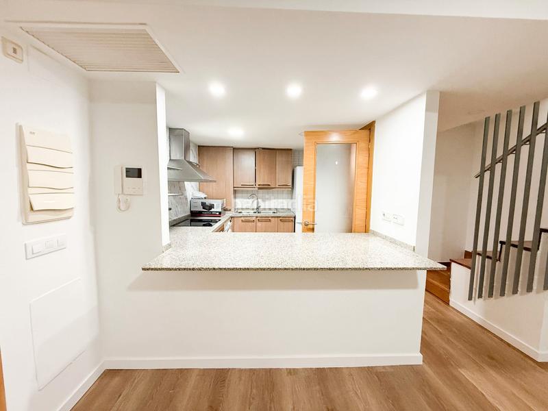 Foto 57eb3584-96d5-4e6c-9a94-d965c2fc35b6. Affitto duplex con riscaldamento in Sagrada Família Barcelona