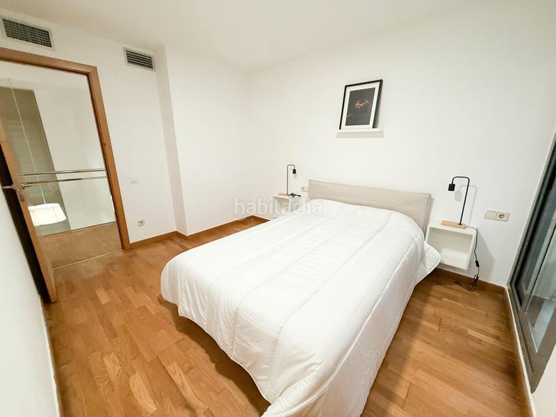 Foto 23dad498-d52d-42d1-a54d-5348b3f6384a. Miete zweistöckige wohnung mit heizung in Sagrada Família Barcelona