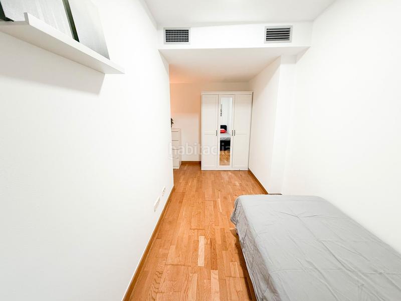 Foto 7611d40a-980d-4164-bc9a-0cfeda946c23. Rent duplex with heating in Sagrada Família Barcelona