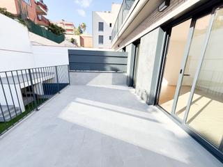 Lloguer Pis  Carrer de pedrell. Pedrell 3 habitaciones + terraza