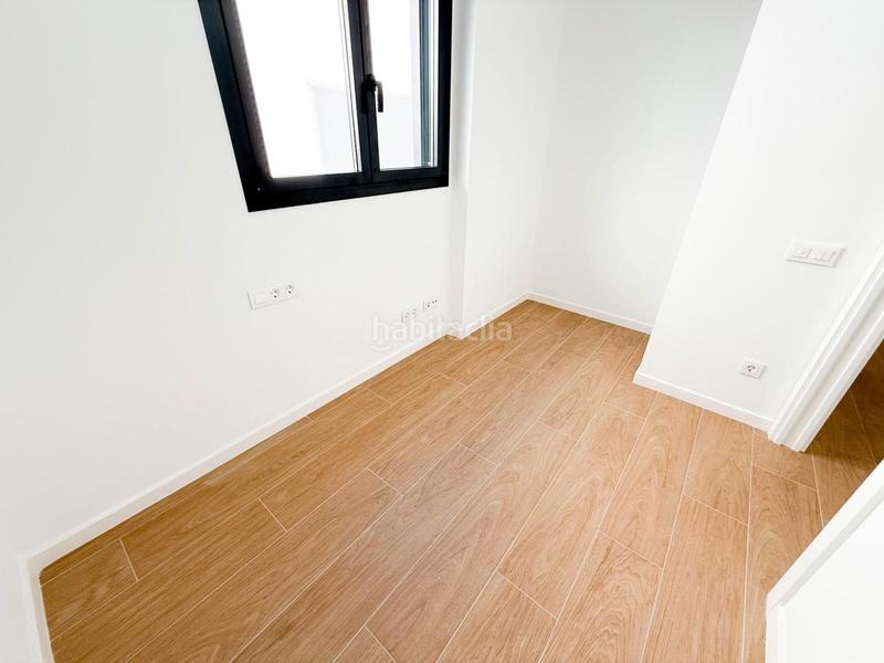 Foto b5c9ac87-0246-43ce-a4ae-cf11d34da470. Location appartement avec chauffage dans La Font d´en Fargues Barcelona