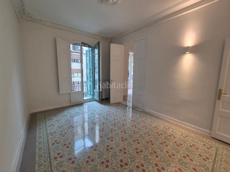 Foto 6d5f2f4d-c3f0-40e1-be02-4870560ad7e3. Rent office space with heating in Sant Gervasi - Galvany Barcelona