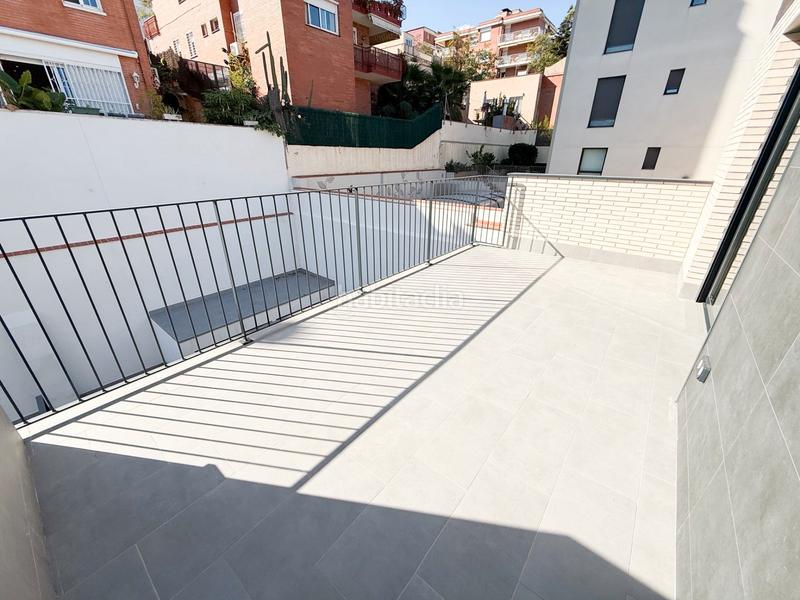 Foto 72b96801-b237-43cf-8c3b-07c398b52475. Location appartement avec chauffage dans La Font d´en Fargues Barcelona