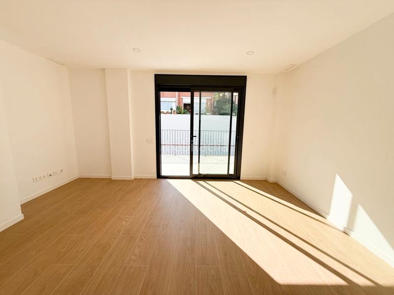 Foto ee113cd3-4a3a-479f-ad99-c2eda203f679. Miete etagenwohnung mit heizung in La Font d´en Fargues Barcelona