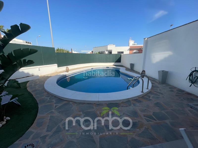 Foto 9a445c3d-d4de-49c1-8a8b-38c11bf5e43d. Chalet venta en limonar en El Limonar Vélez - Málaga