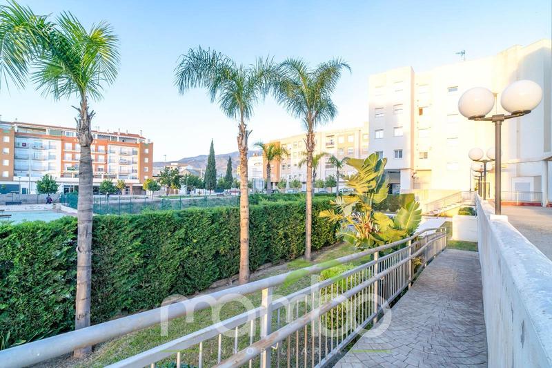 Foto d84f4af7-b6fe-4a70-8257-42d512137efe. Appartamento con riscaldamento parcheggio piscina in Vélez - Málaga