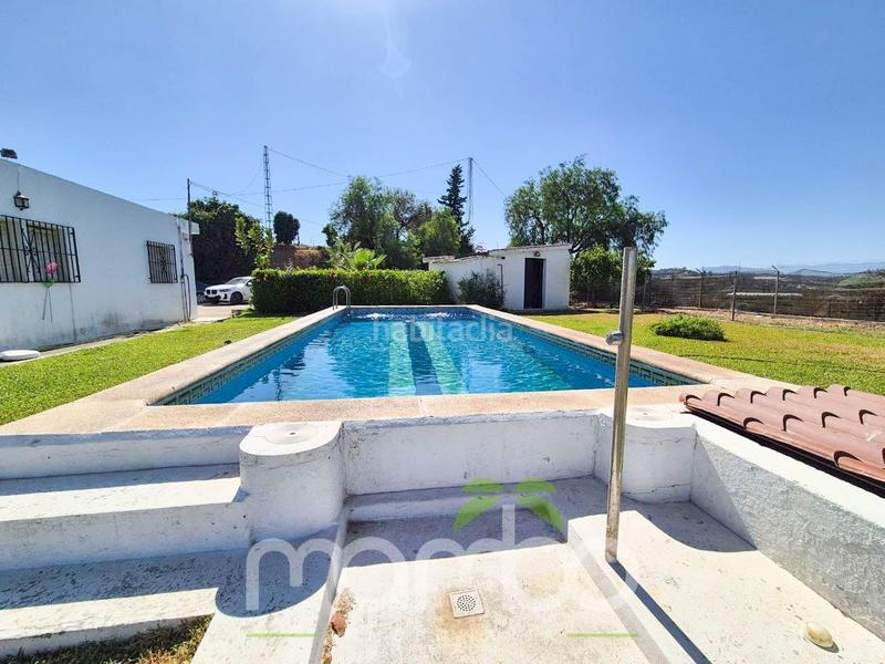 Foto 132b67bd-4346-45be-829a-7ee70bfb4b37. Casa venta de casa de campo con finca rústica en Viña Málaga Torre del Mar