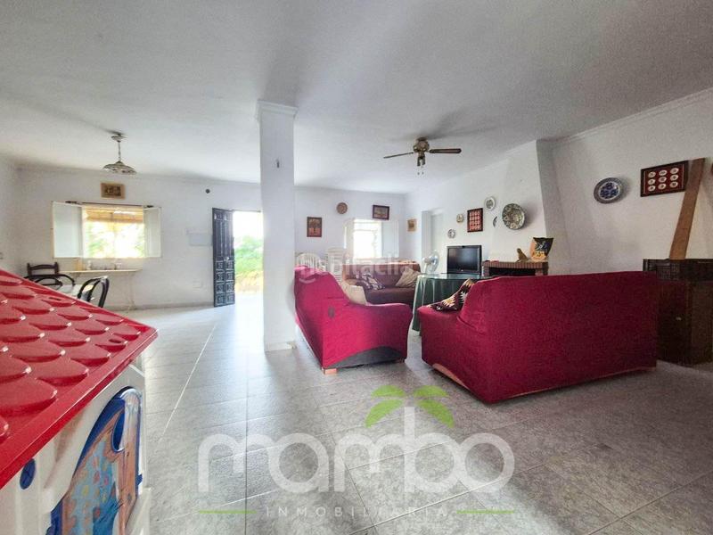 Foto 36bf820f-e788-4557-abff-650db1d21570. Casa venta de casa de campo con finca rústica en Viña Málaga Torre del Mar