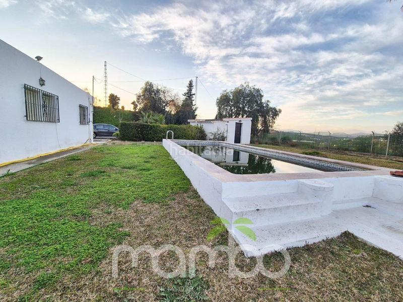 Foto 80dc3b2c-b6ba-46ce-901e-9c38e211b0bb. Casa venta de casa de campo con finca rústica en Viña Málaga Torre del Mar