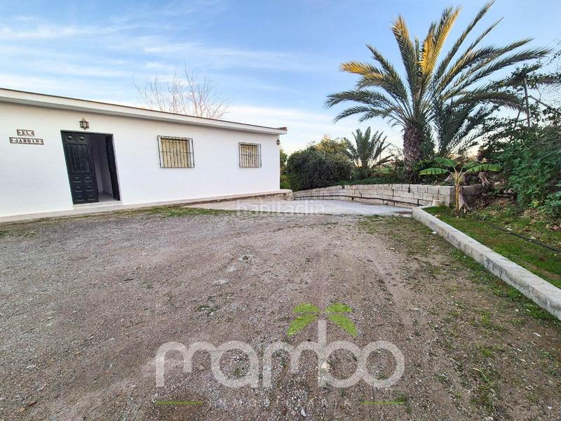 Foto b3673dd9-24ea-4602-b168-0f39ccfea35e. Casa venta de casa de campo con finca rústica en Viña Málaga Torre del Mar