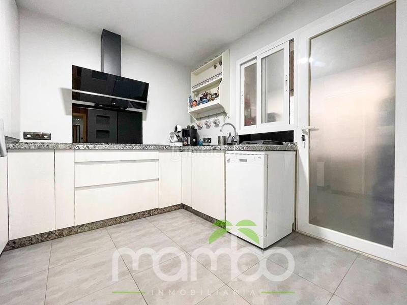 Foto 03b83fca-a46f-4843-a3c4-f8c913284c9a. Chalet with parking in Viña Málaga Torre del Mar