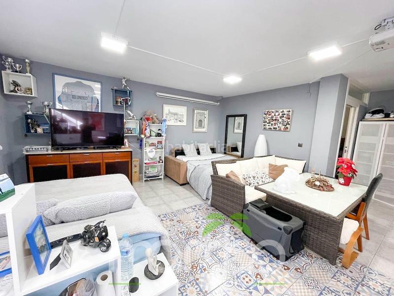 Foto 96c8e010-5c55-4877-8105-50a4583095c5. Chalet with parking in Viña Málaga Torre del Mar