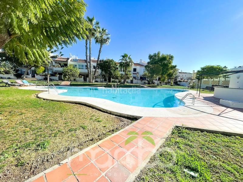 Foto f95e6973-142a-430b-8fff-7f2b5ff1d52c. Chalet with parking in Viña Málaga Torre del Mar