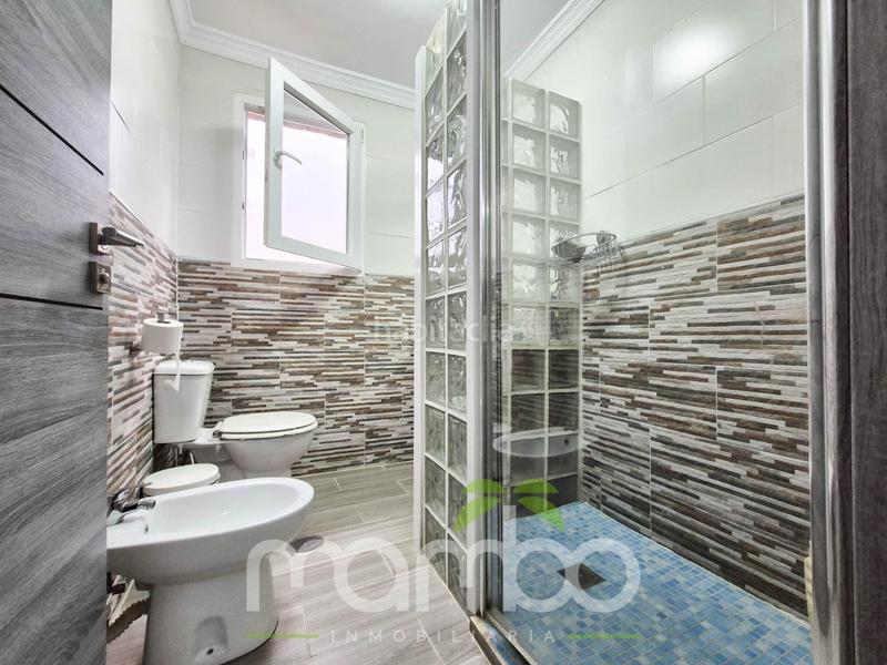 Foto 713f2157-b6f5-42c8-8d3f-eb2d7ba7c6ee. Casa amb aparcament a Norte - Barrio del Pilar - El Reñidero Vélez - Málaga