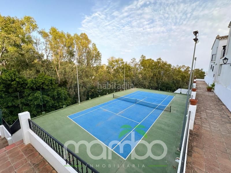 Foto 2a3ae2c7-5590-4e7b-8e64-5e89a2d0a4a0. Piso en calle almuñecar 4 venta en benalmadena en Benalmádena