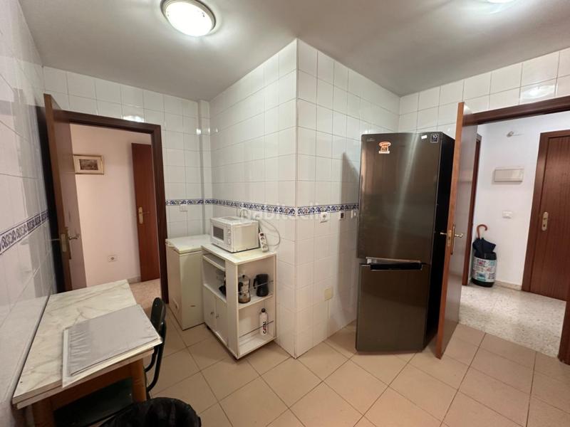 Foto 8e217cc5-c0e8-49da-a0ab-63b3e7b99f3c. Rent flat in calle demóstenes 47 in El Consul - Ciudad Universitaria - El Romeral Málaga