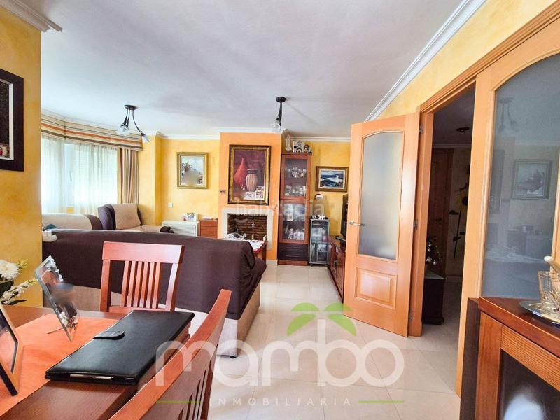 Foto 9cbe801d-5191-495d-acf2-d6d4693caa2d. Chalet con riscaldamento parcheggio piscina in El Tomillar Torre del Mar