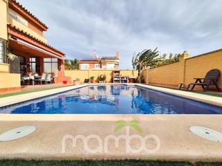 Xalet  Barrio tomillar. Chalet en venta en torre del mar