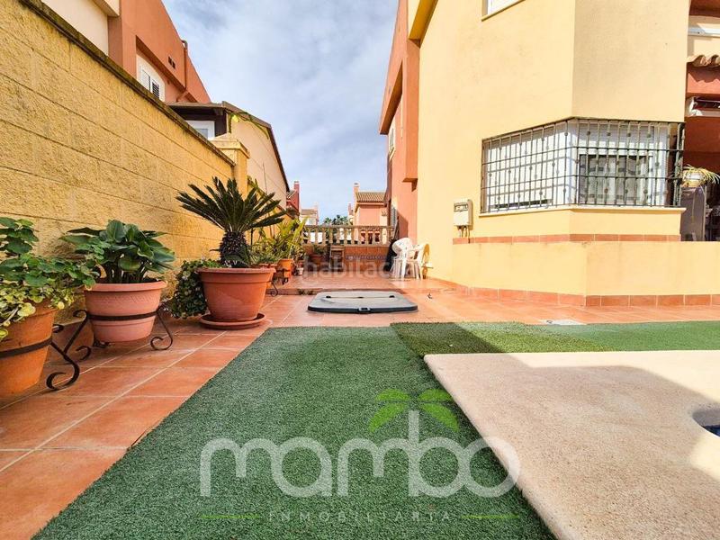 Foto d5ed2a88-1250-438d-8826-bab0a6937fc2. Chalet con riscaldamento parcheggio piscina in El Tomillar Torre del Mar