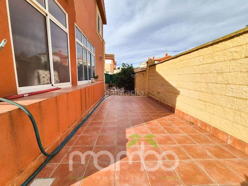 Foto fc361d5d-5b32-4140-b70a-3f7a1e75a7e7. Chalet con riscaldamento parcheggio piscina in El Tomillar Torre del Mar