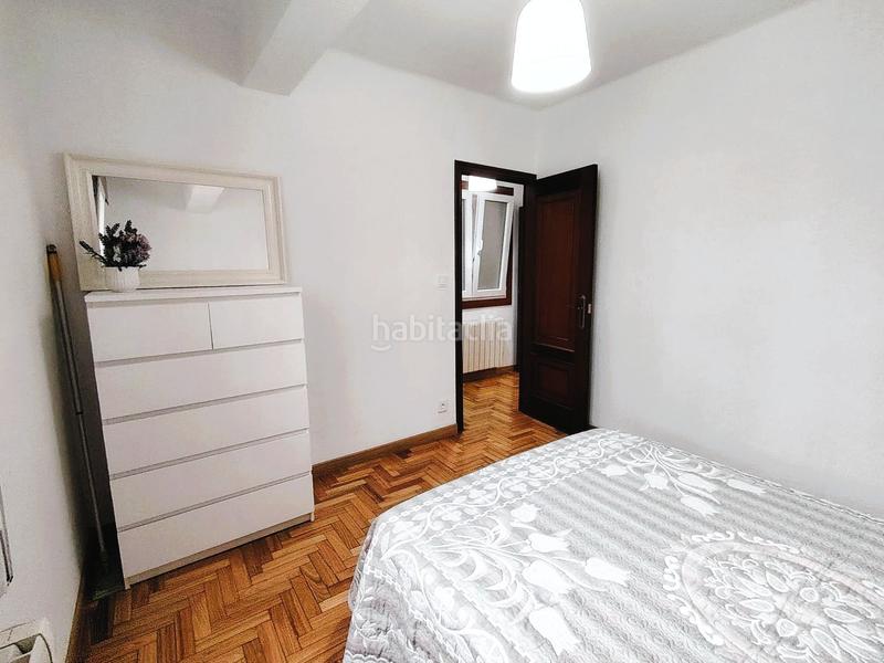 Foto 53b20aab-ad83-4e3b-8e05-ebd8a9816c25. Piso estupendo piso en Teis Vigo