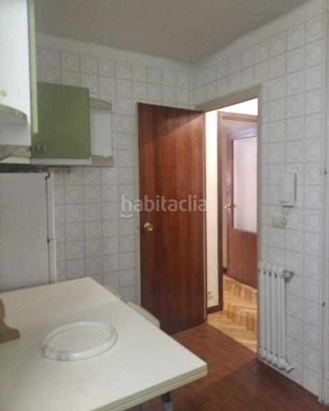 Foto 418b0ed7-42ad-4104-afec-207b04ecf12b. Piso oportunidad para inversores piso luminoso en menéndez pelayo, actualmente alquilado en Vigo