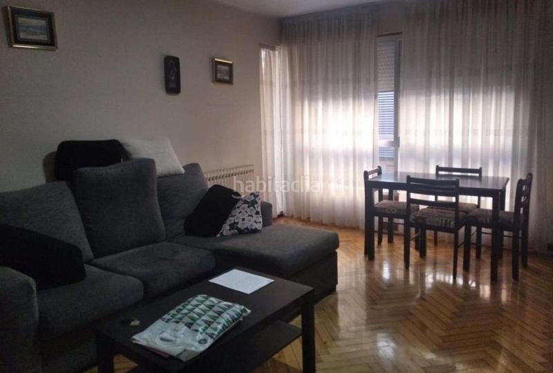 Foto 472cf9d6-f4fc-4c14-b8f0-2283c2d1b27e. Piso oportunidad para inversores piso luminoso en menéndez pelayo, actualmente alquilado en Vigo