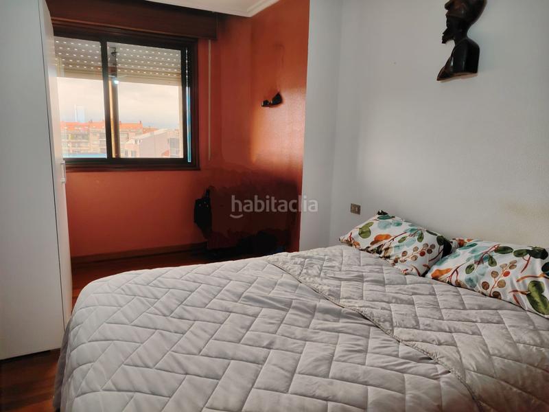 Foto fe177566-4478-48b5-8956-298c723691e2. Piso  muy luminoso y amplio piso en la peatonal del calvario en Vigo