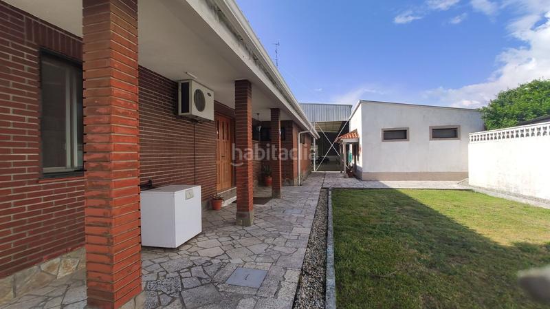 Foto 668ac13a-77a4-4876-ab67-f2e6a40287a8. Casa chalet con instalaciones en Tomiño