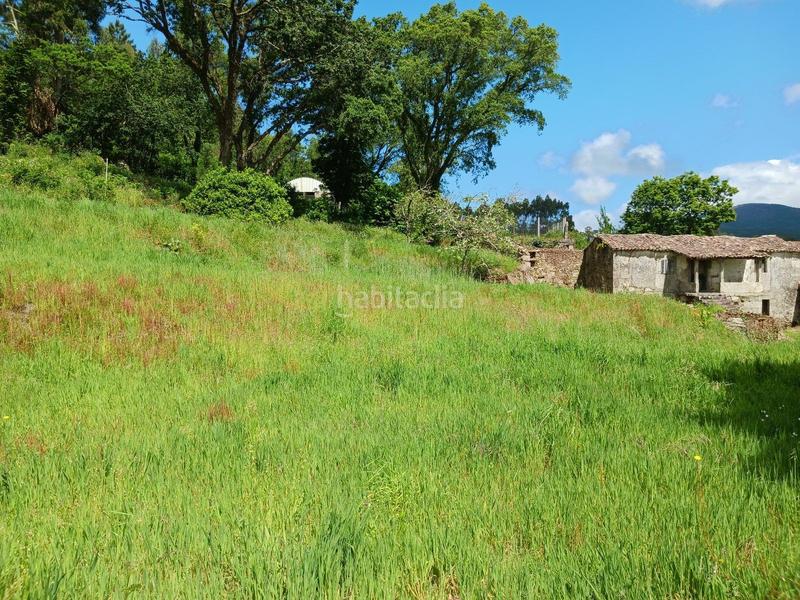 Foto d94c0d4f-bc0c-4d94-abd3-57cbd9e28c14. Casa  de piedra para rehabilitar en o rosal en Rosal (O)