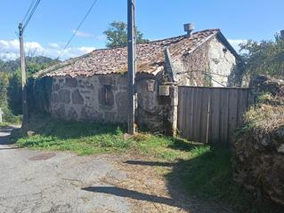 Casa a Salvaterra de Miño. Casachalet de piedra para reformar en salvaterra de miño