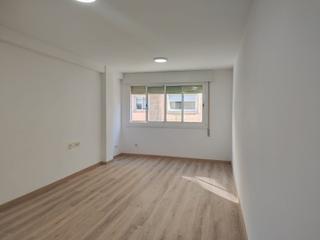 Location Appartement  Barcelona. Alquiler de amplio piso reformado en calle barcelona