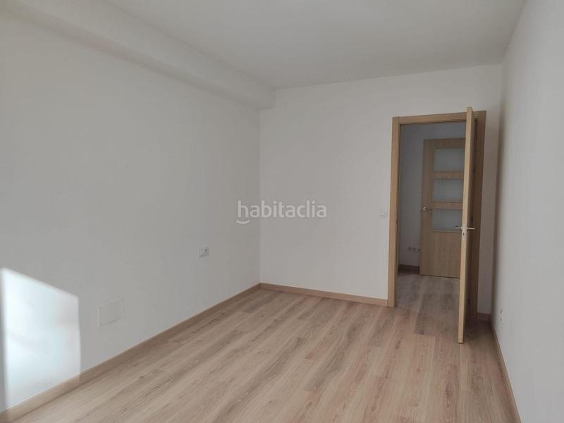 Foto 97d31768-cc26-4583-a86a-c810f6d90bb3. Miete etagenwohnung in O Castro Vigo