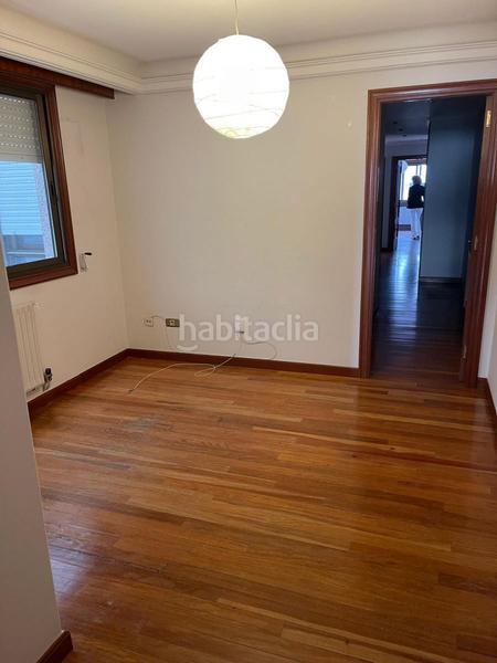 Foto 06b36a0c-6a22-4179-b2c9-b503d56484d9. Appartamento con parcheggio in Plaza España - Corte Inglés Vigo