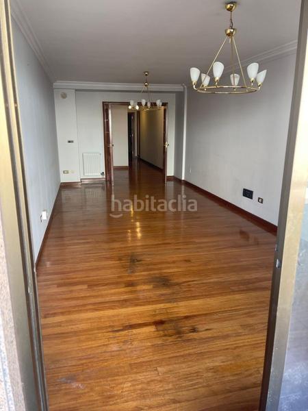 Foto 4b7f3f4d-f32a-47c8-b2ff-9fe84f5d0357. Appartamento con parcheggio in Plaza España - Corte Inglés Vigo