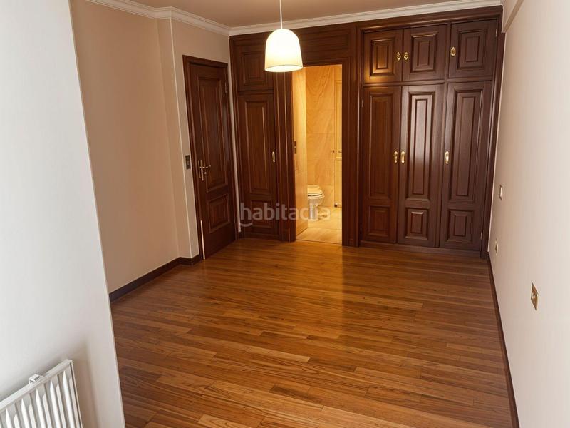 Foto a337e84c-0280-416f-9bb9-2986cbcb6273. Appartamento con parcheggio in Plaza España - Corte Inglés Vigo