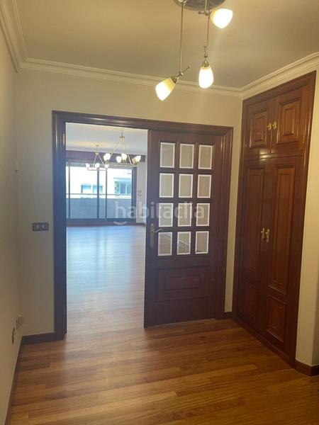 Foto 60e61d8d-1489-4836-bddc-393688963528. Flat with parking in Plaza España - Corte Inglés Vigo