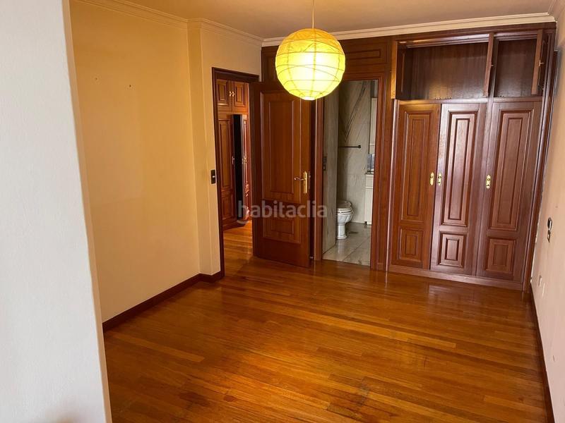 Foto 778d2e23-24bc-4fc6-aa18-a97764138608. Flat with parking in Plaza España - Corte Inglés Vigo