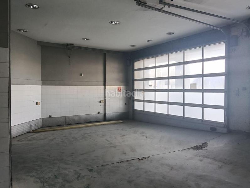 Foto eca8c48e-646f-4ba3-b2d2-edc1121269b3. Alquiler local comercial local rua coruña en Plaza de la industria Vigo