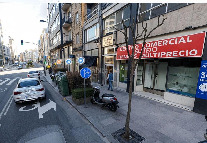 Foto ded8abcf-0227-4f63-8e39-189e96ee2357. Alquiler local comercial amplio local comercial con gran escaparate en calle pizarro! en Vigo