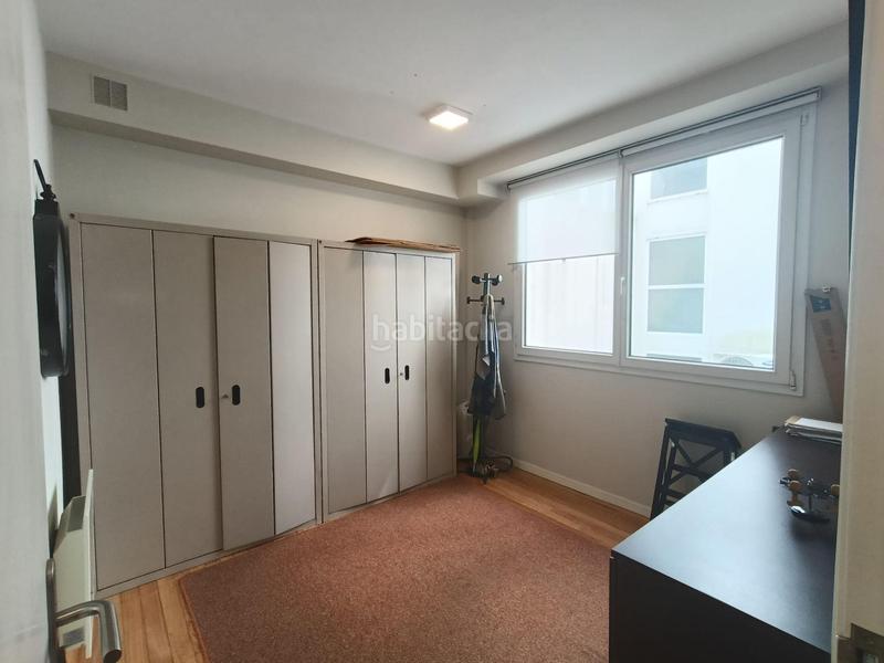 Foto 6b70dbdc-be98-4794-9fd9-1d33696bb51d. Oficina  en porta do sol en Casco Vello Vigo