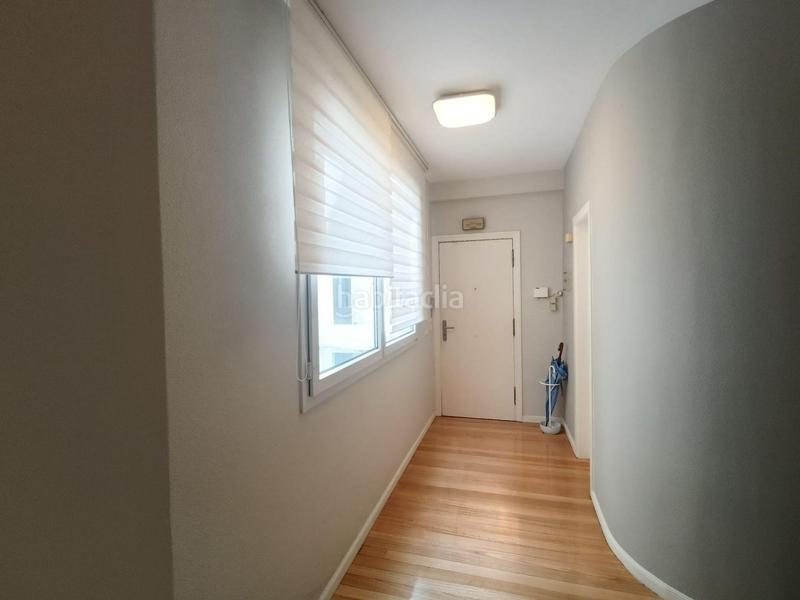 Foto bedf32b2-5e7f-49be-8dce-32efbf57b7a9. Oficina  en porta do sol en Casco Vello Vigo