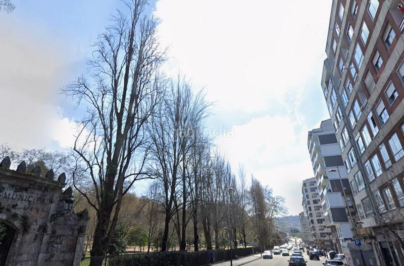 Foto d2d33e36-8cc3-43cf-8c93-7120ff1caaad. Rent business premise in Sardoma - Castrelos Vigo