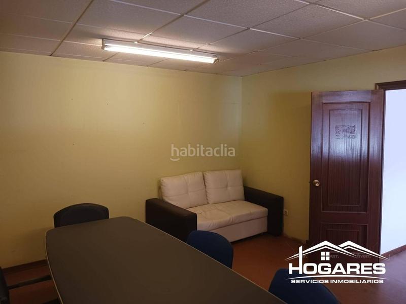 Foto 42e50013-7b13-48d2-b117-908355926062. Alquiler nave industrial en Lavadores Vigo