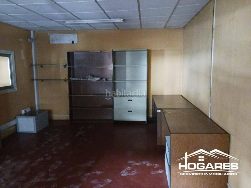 Foto e938b899-769e-46a7-b288-862e6e6cc2c6. Alquiler nave industrial en Lavadores Vigo