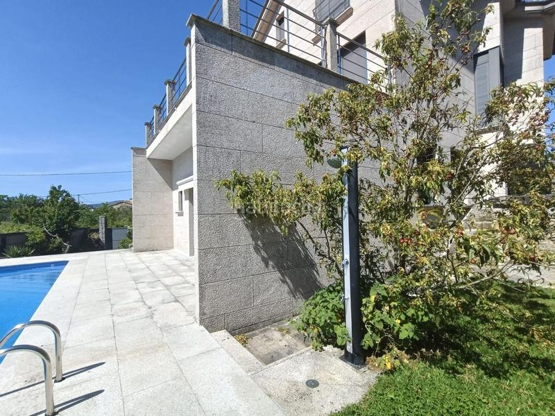 Foto 0a89b5a2-315b-4093-82f8-daed46d86fc9. Chalet casachalet en Gondomar