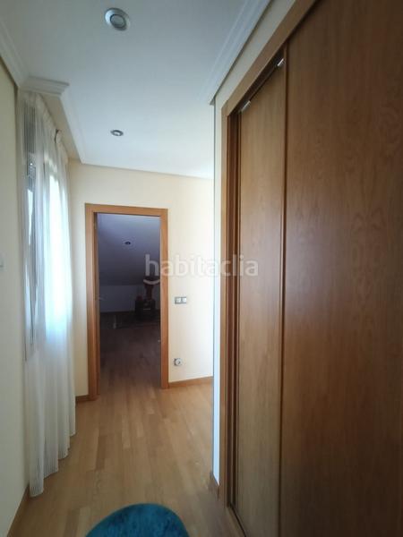 Foto 54fd409a-beed-4d53-8dfe-51d94bf6007f. Chalet casachalet en Gondomar